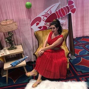 Meet your Posher, Alexis